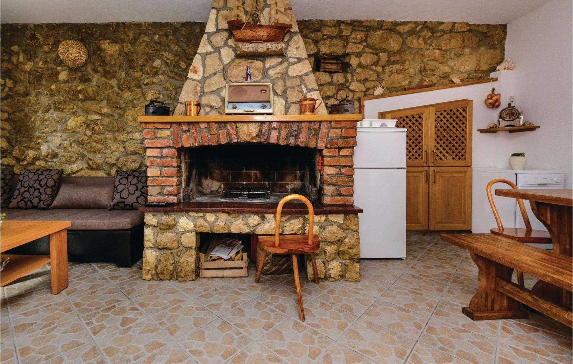 1 Bedroom Gorgeous Home In Slivno Клек Екстериор снимка