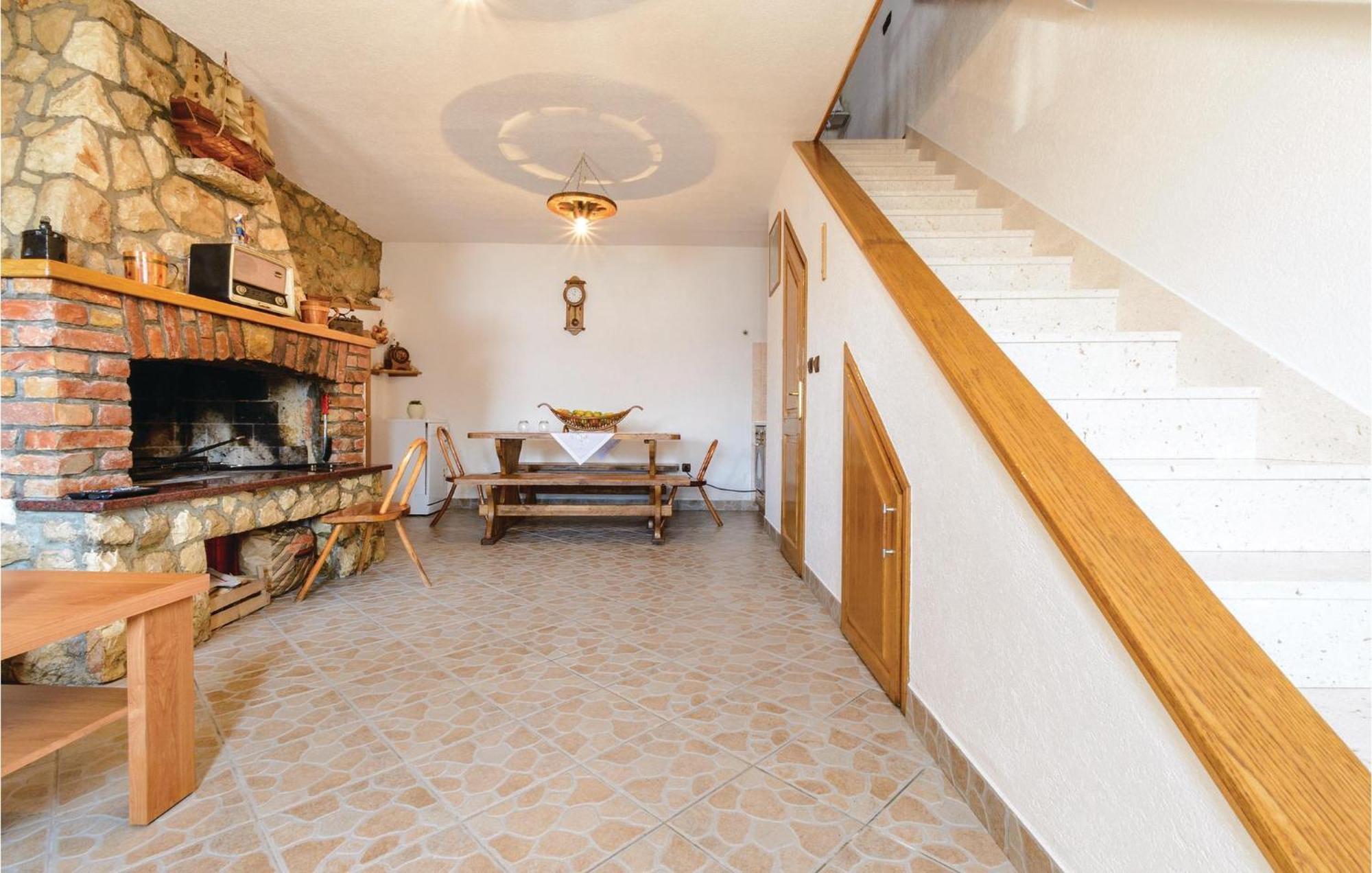1 Bedroom Gorgeous Home In Slivno Клек Екстериор снимка